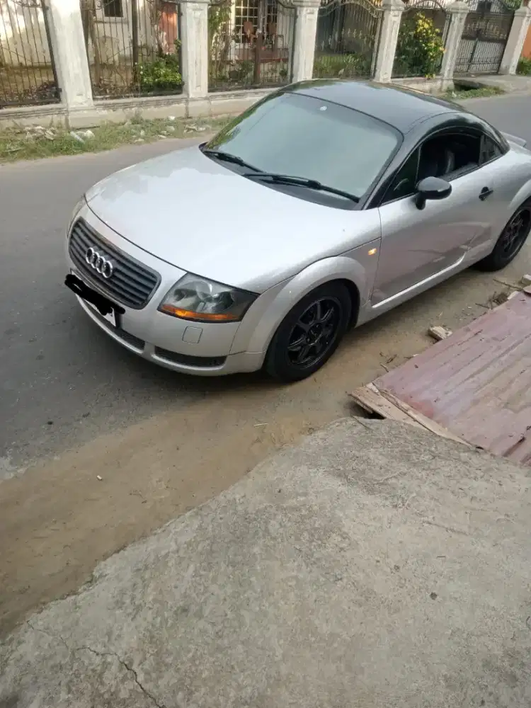 Audi tt mk1 1.8 L M/T