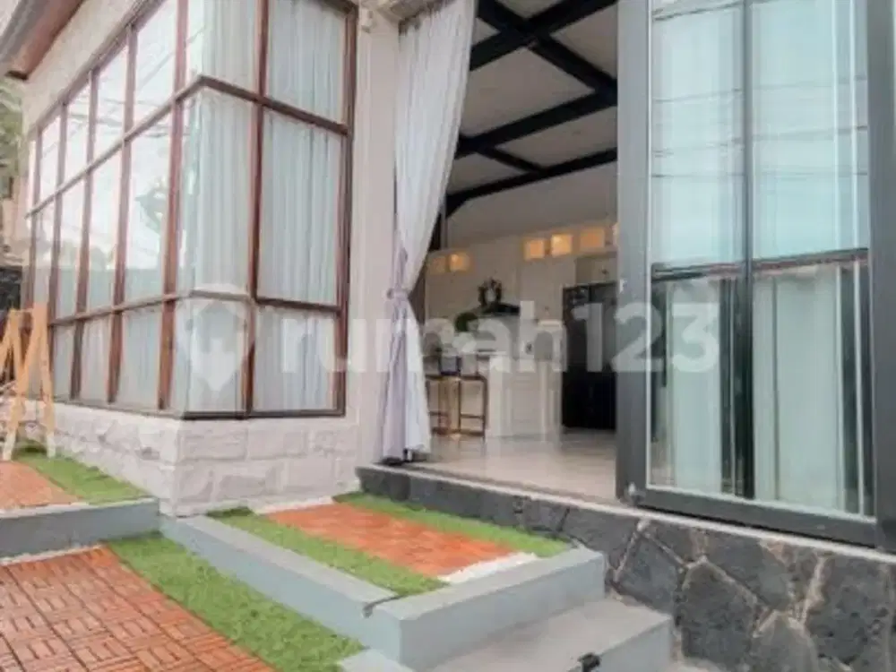 Rumah Mewah Full Furnished Gegerkalong Permai Dekat Pondok Hijau Bandung