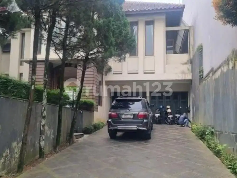 Rumah Luas Setraduta Dekat Sarijadi, Pasteur Bandung