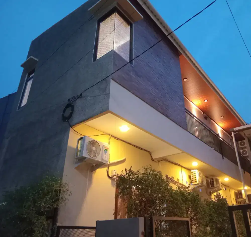 Kost Baru di Dekat Stasiun Tebet