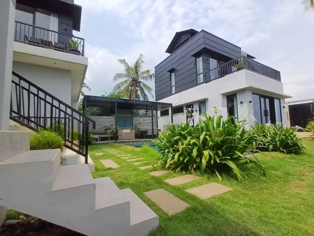 DI JUAL VILLA PINGGIR PANTAI DI AREA GIANYAR BALI