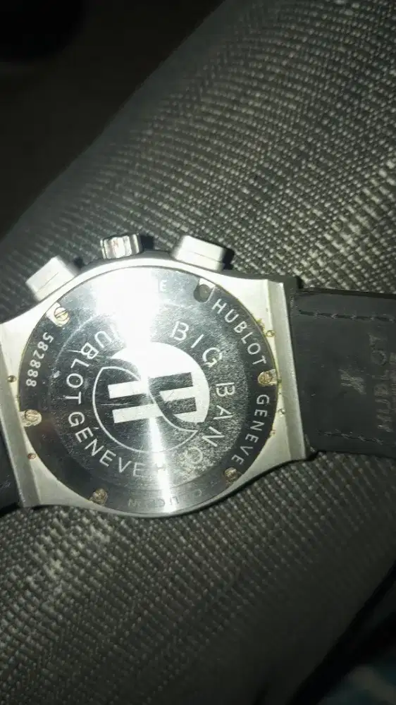 JAM TANGAN HUBLOT