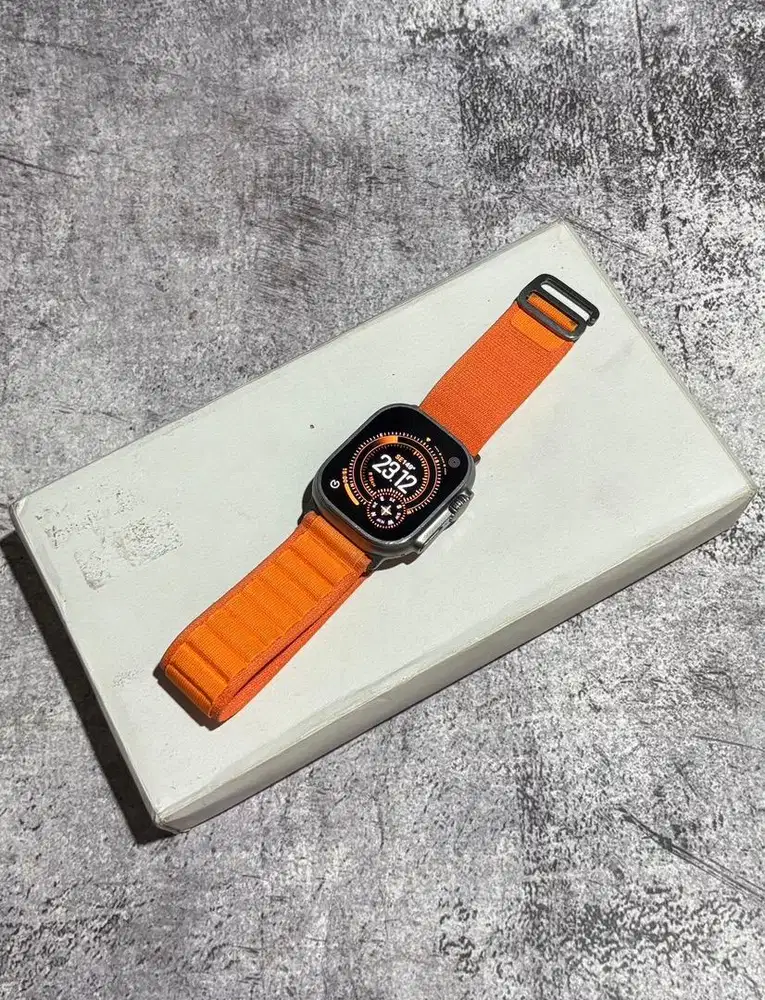 Apple Watch Ultra 2 49mm Titanium Ex Inter