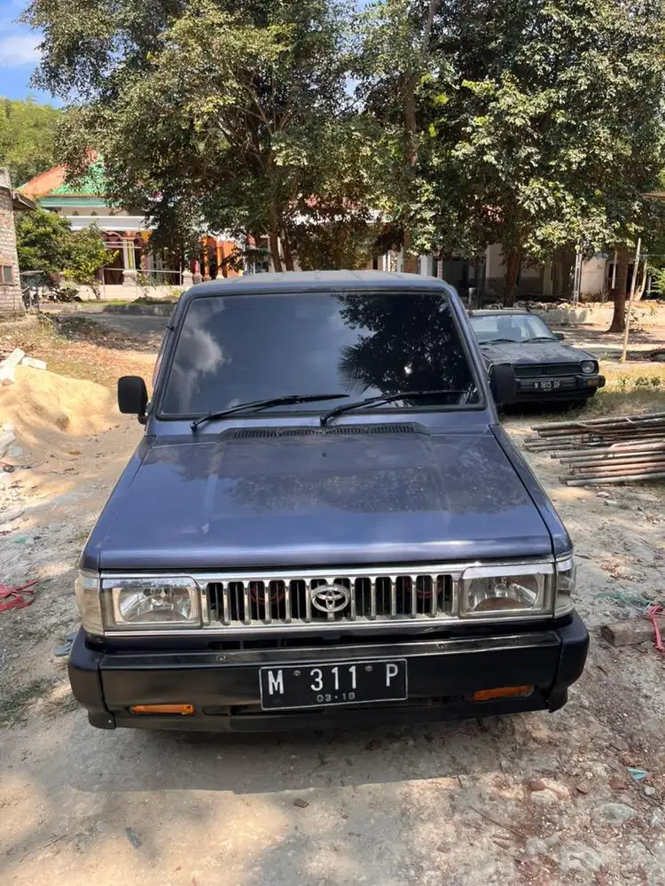 Mdi jual mobil kijang tahun 1994