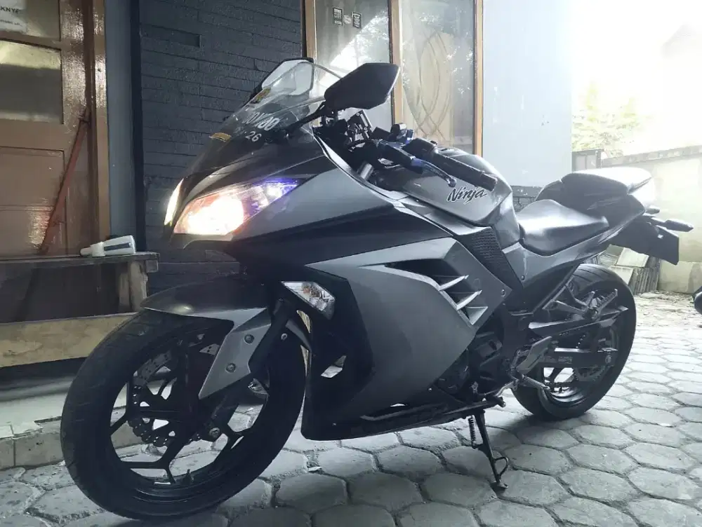 Di jual ninja 250cc