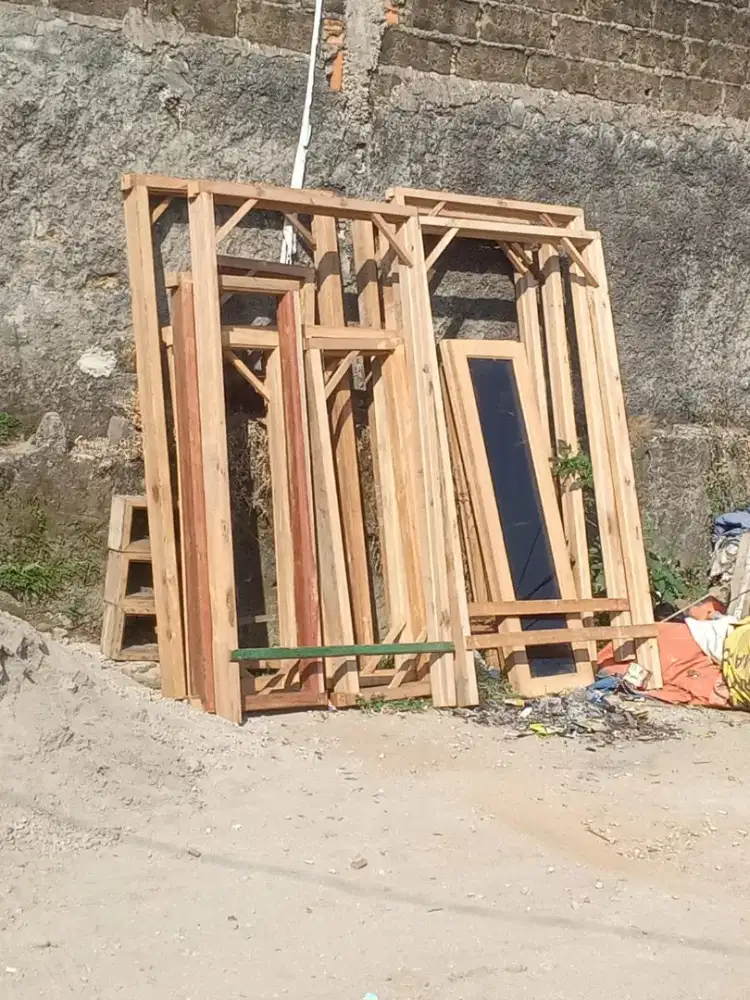 Kusen Kayu Pintu & Jendela