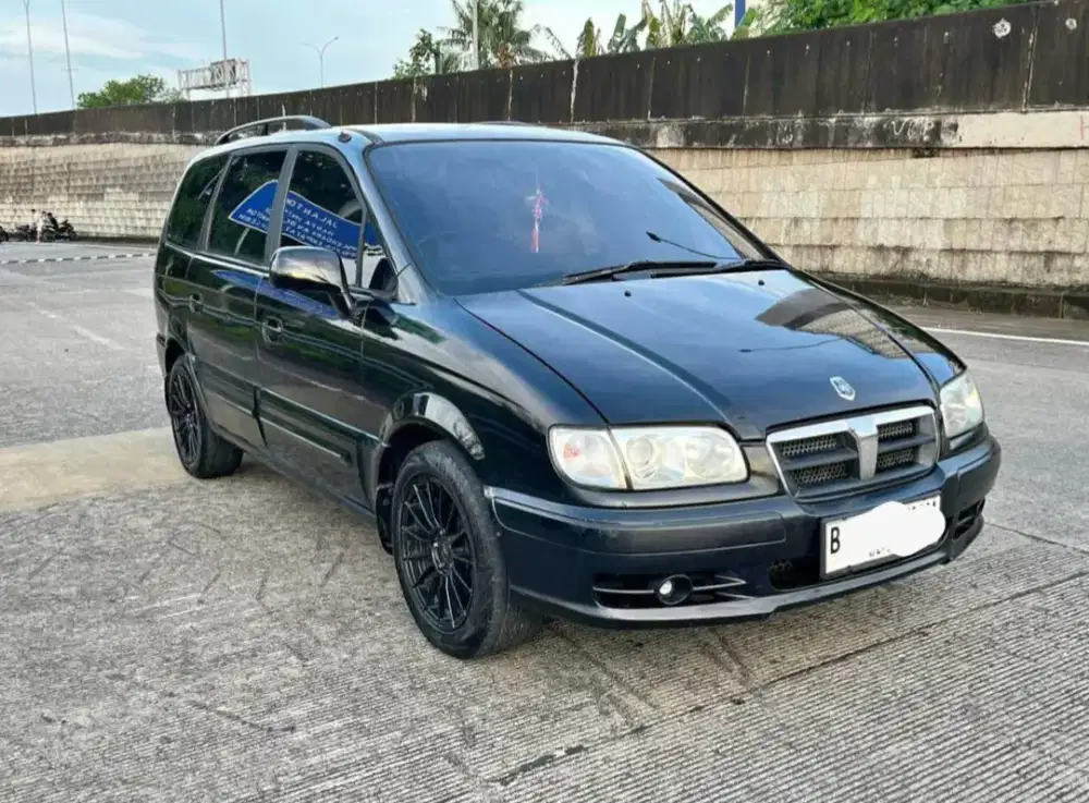 Hyundai Trajet XG AT 2.0 DOHC