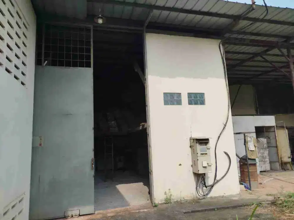 Gudang Luas Serbaguna, Lokasi Strategis, Akses Muat Kontener 40 Feet di Cimuning, Mustika Jaya, Bekasi