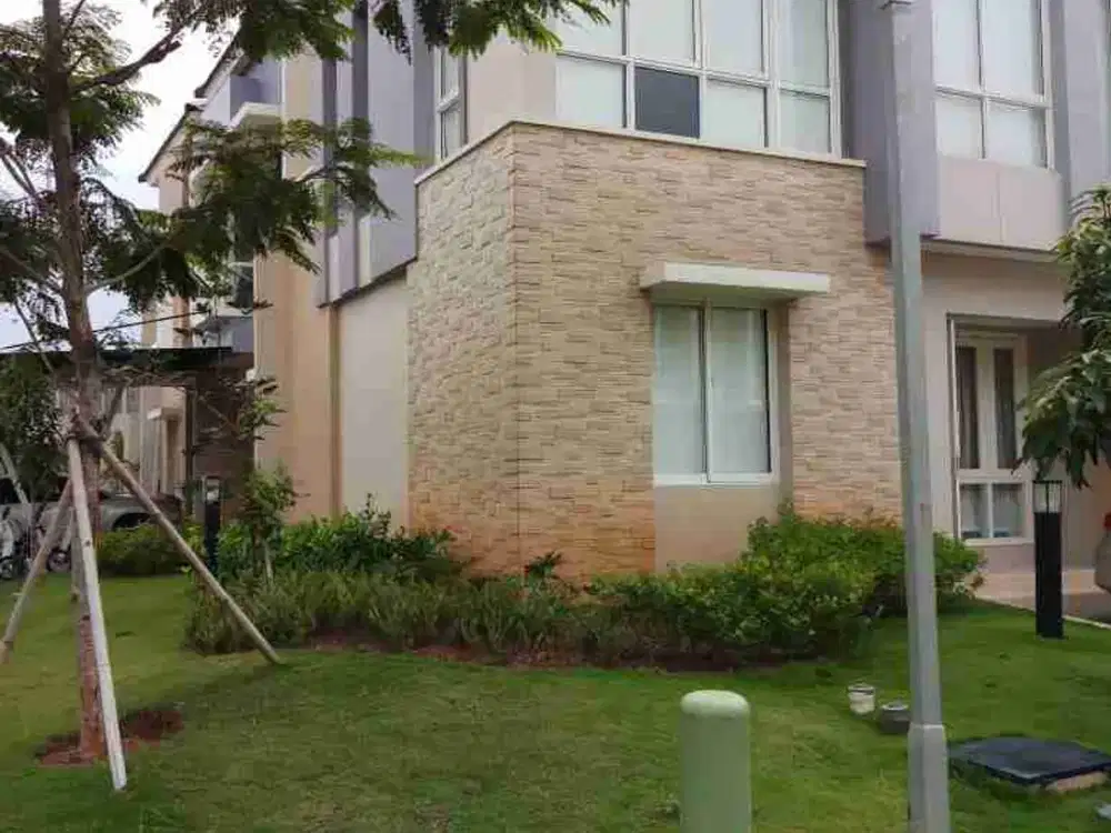 Rumah Huk Full Furnish tinggal masuk cluster Tesla Gading Serpong