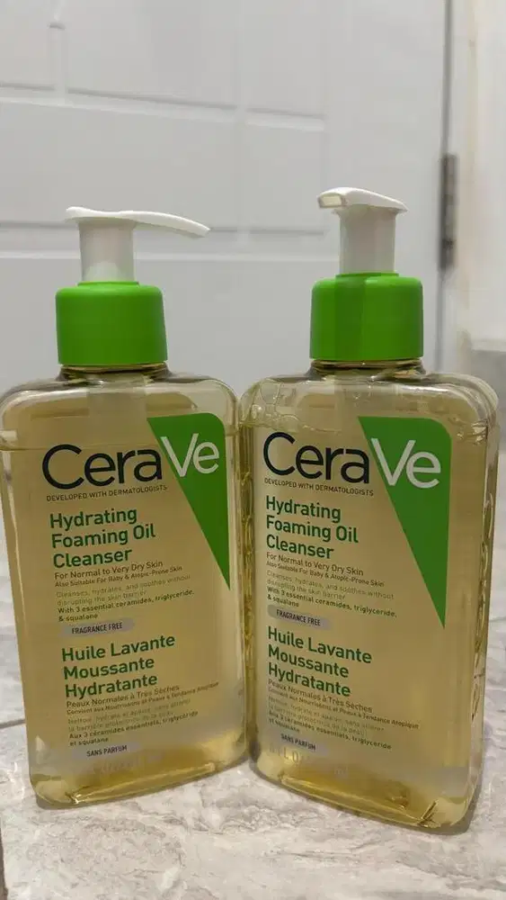 Cerave Hydrating Foaming Oil Facial Cleanser 236 ML