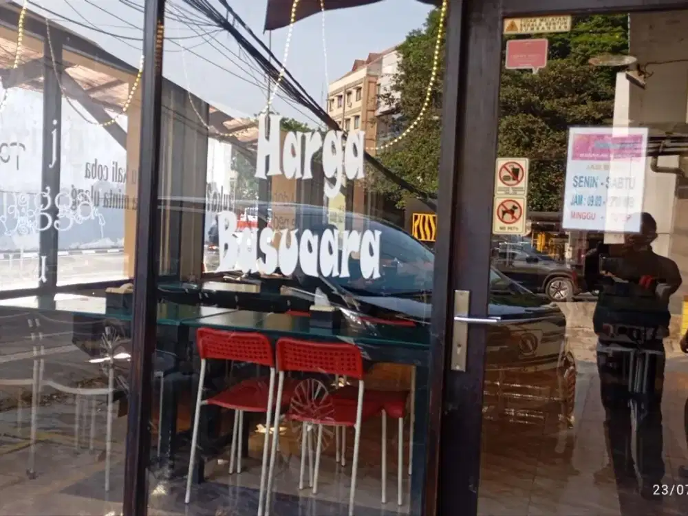 JALAN JAKARTA, DEKAT ANTAPANI. RUKO EX RESTO DI MAINROAD KOTA BANDUNG