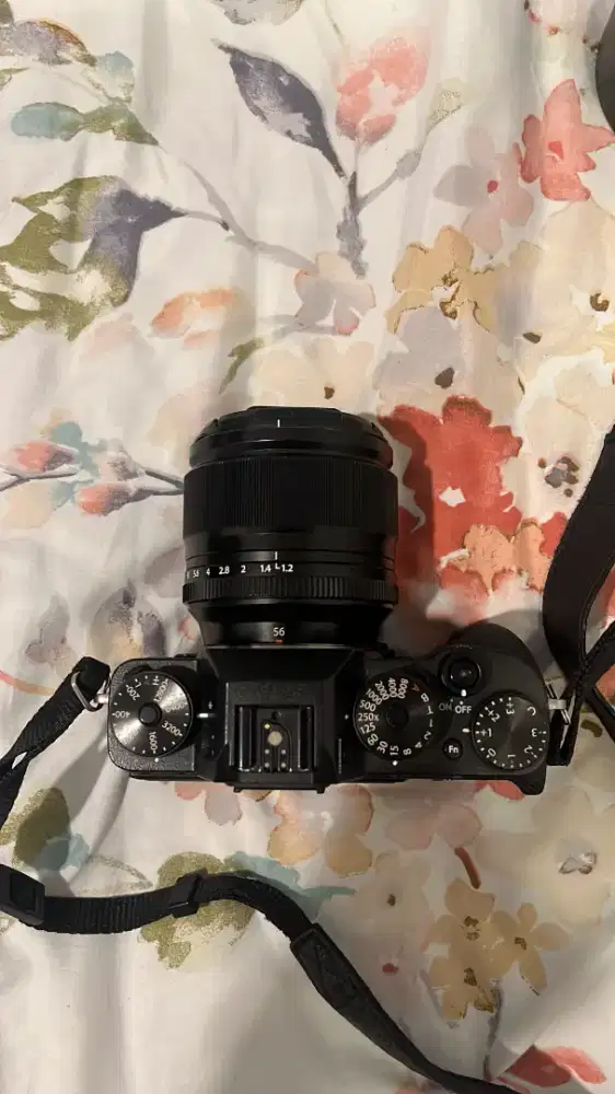 Dijual Camera Fujifilm XT-2 beserta lensa