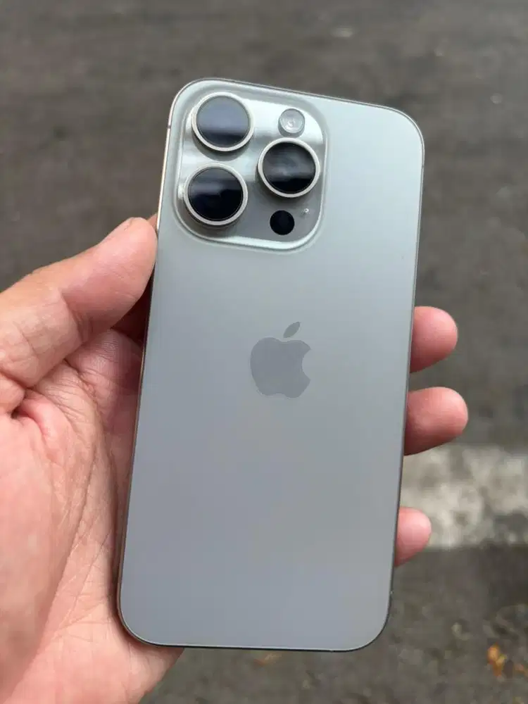 Dijual iPhone 15 Pro 128gb Inter ex Singapore