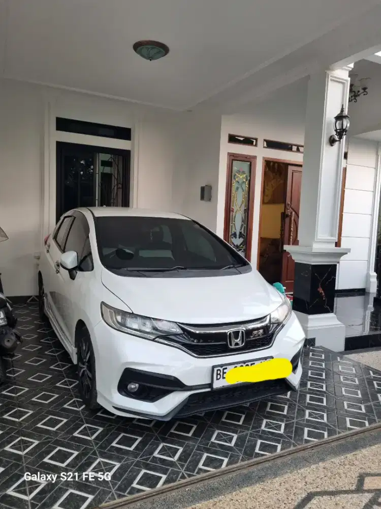 Honda Jazz RS CVT-AT  facelift pemakaian 2019 ,pakai pribadi