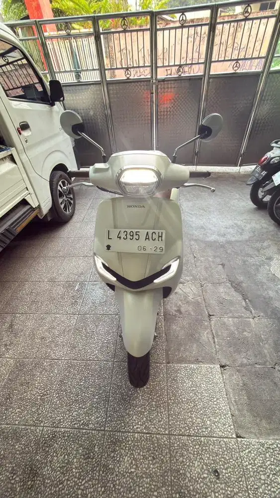 Jual stylo 160cc tgn 1 abs siap pakai pajak baru kilometer rendah
