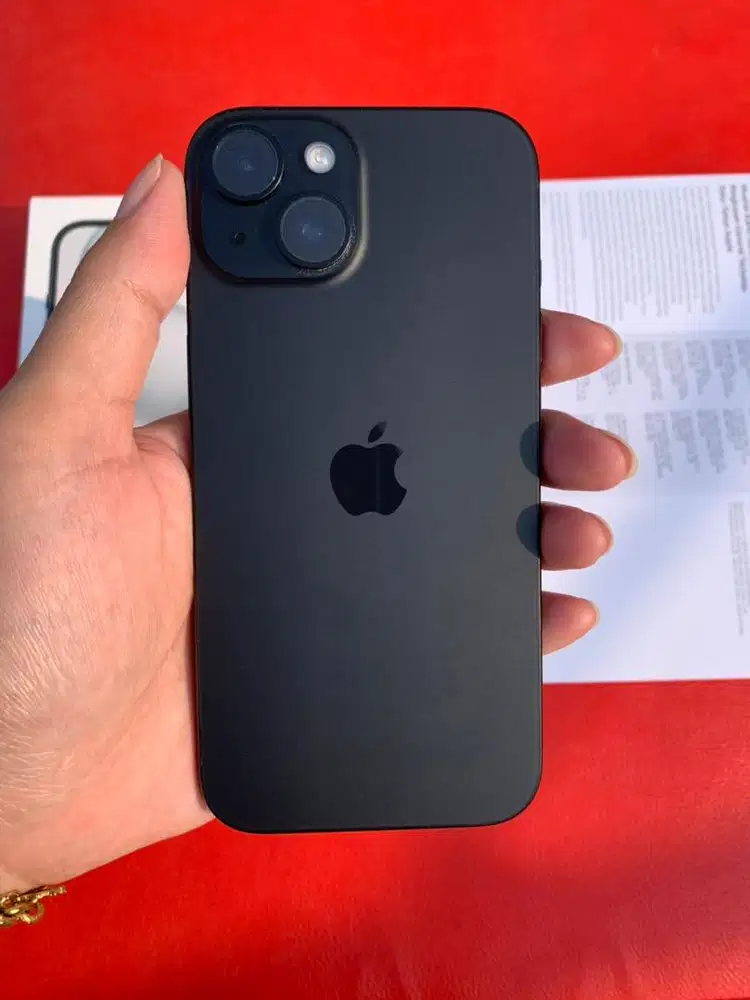 Iphone 15 Basic 256 GB - Black Titanium (Ex Digimap)