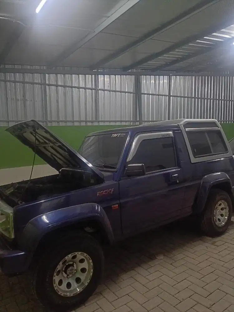 Taft rocky 4x4 th90 pajak hidup