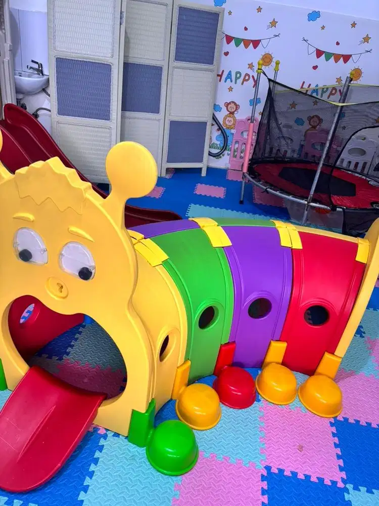 TEROWONGAN ULAT PLAYGROUND