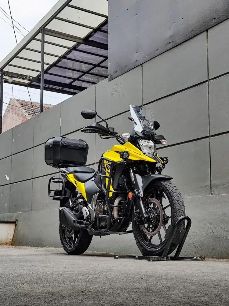 Suzuki VStrom 250 SX tahun 2023 Low Odo Mulus TT FP Like New Yellow