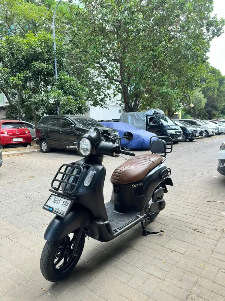 Jual Bekas Yamaha Fazzio lux 125 CC Warna Hitam surat lengkap