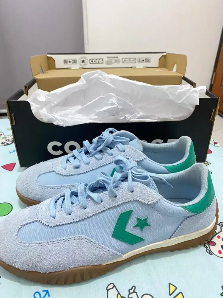 sepatu converse