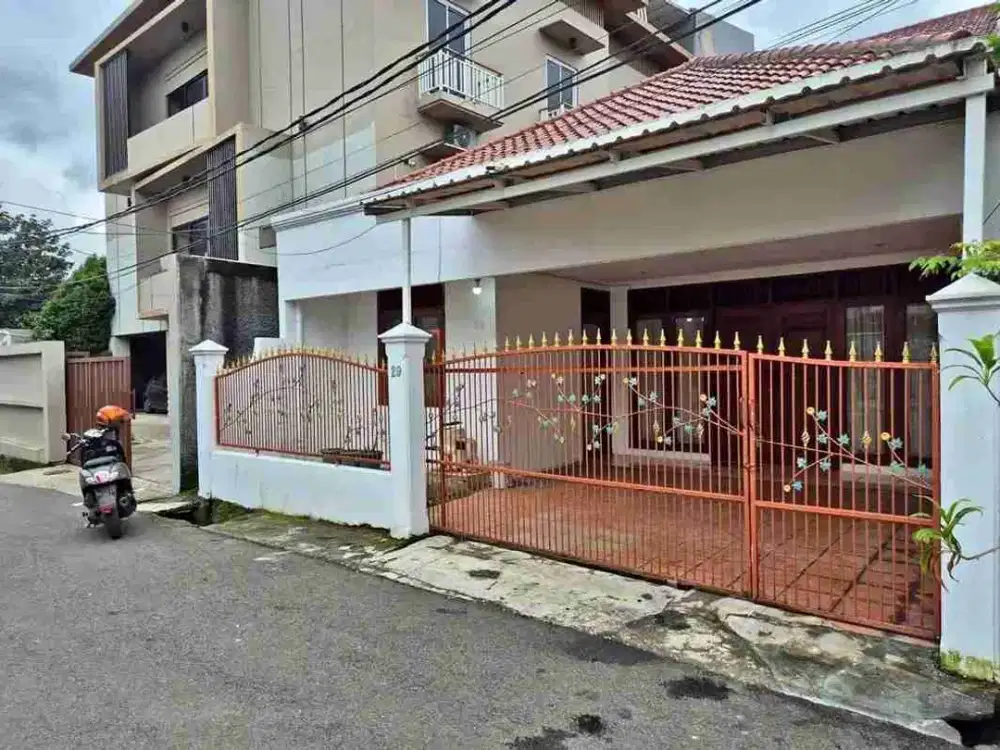 Sewa Rumah 2 Lantai Semi Fisnished Strategis Kalibata Jakarta Selatan