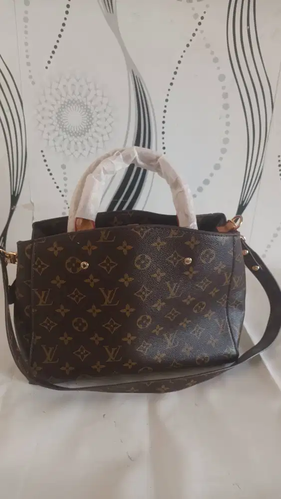 Tas wanita second