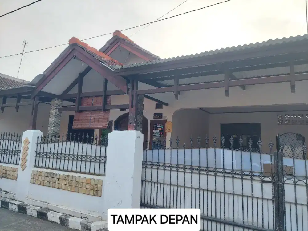 DIKONTRAKKAN RUMAH PERTAHUN