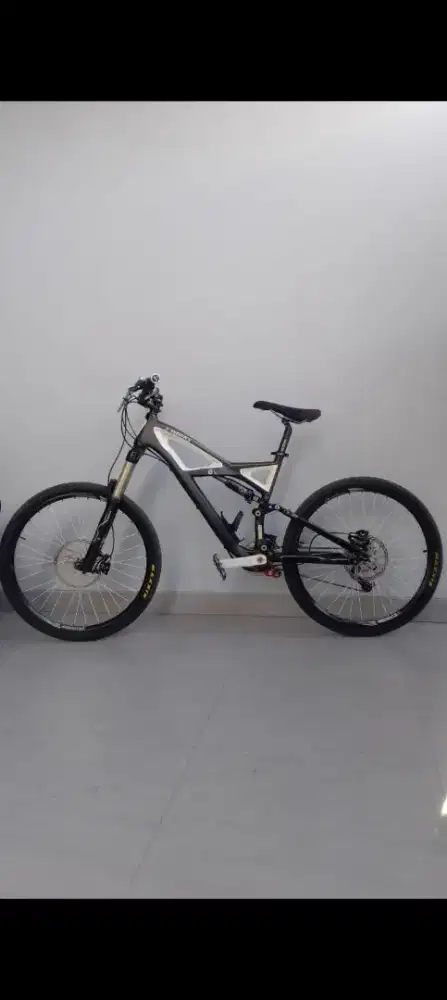 Sepeda downhill sworks 100% original