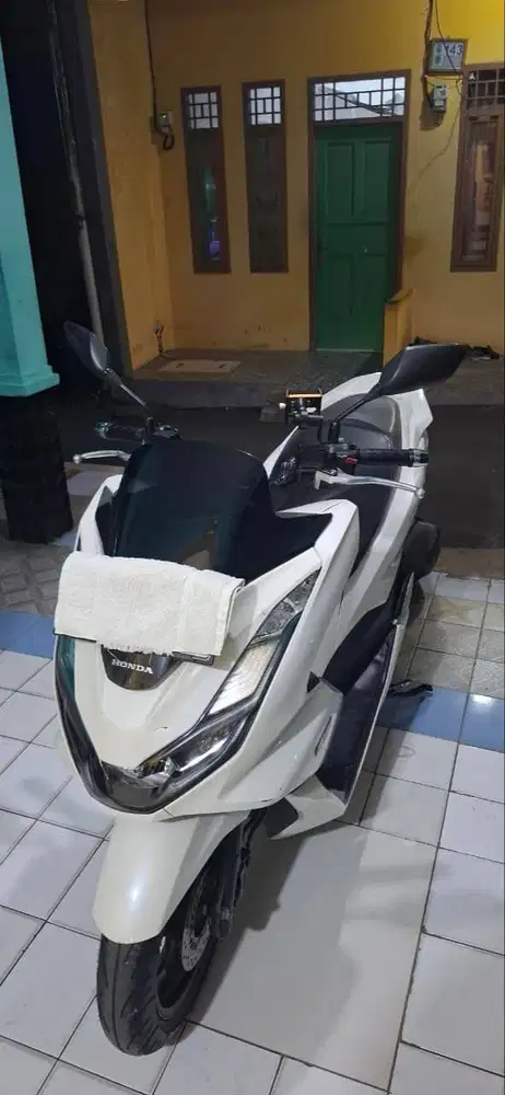 Dijual Motor Honda PCX tahun 2024 type CBS