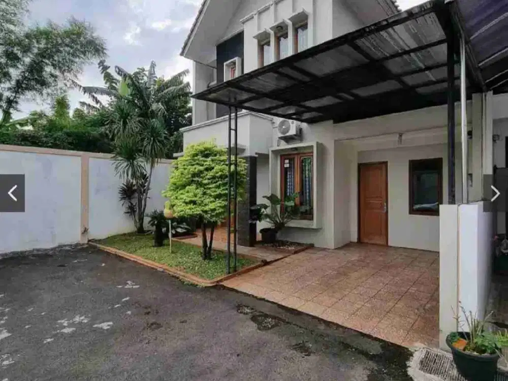 di sewakan rumah bagus si pejaten Barat deket stasiun pasar minggu Jakarta selatan