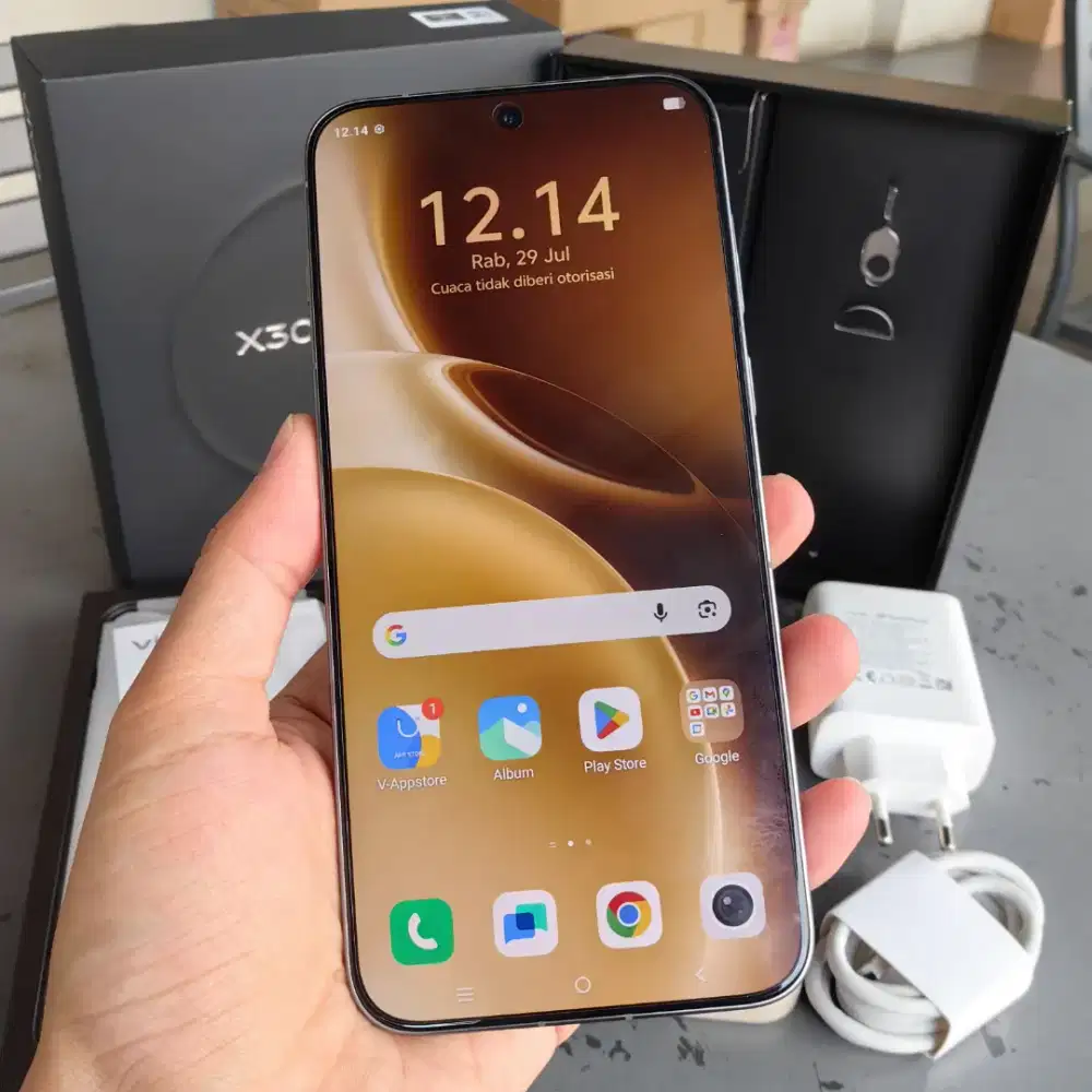 Vivo X300 Pro 16/512 Resmi Fullset Like New