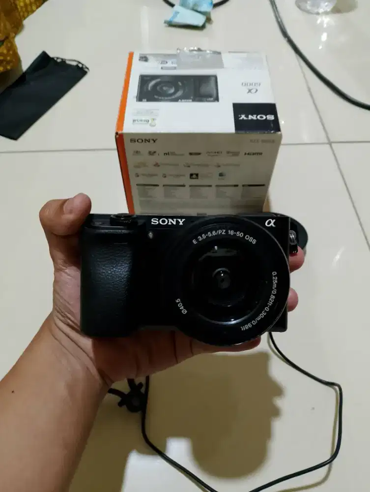 SONY A6000 + LENSA KIT