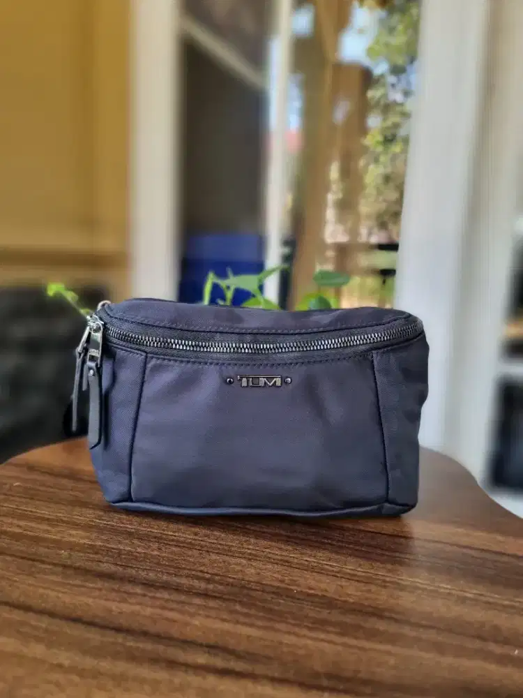 Waistbag cewe TUMI