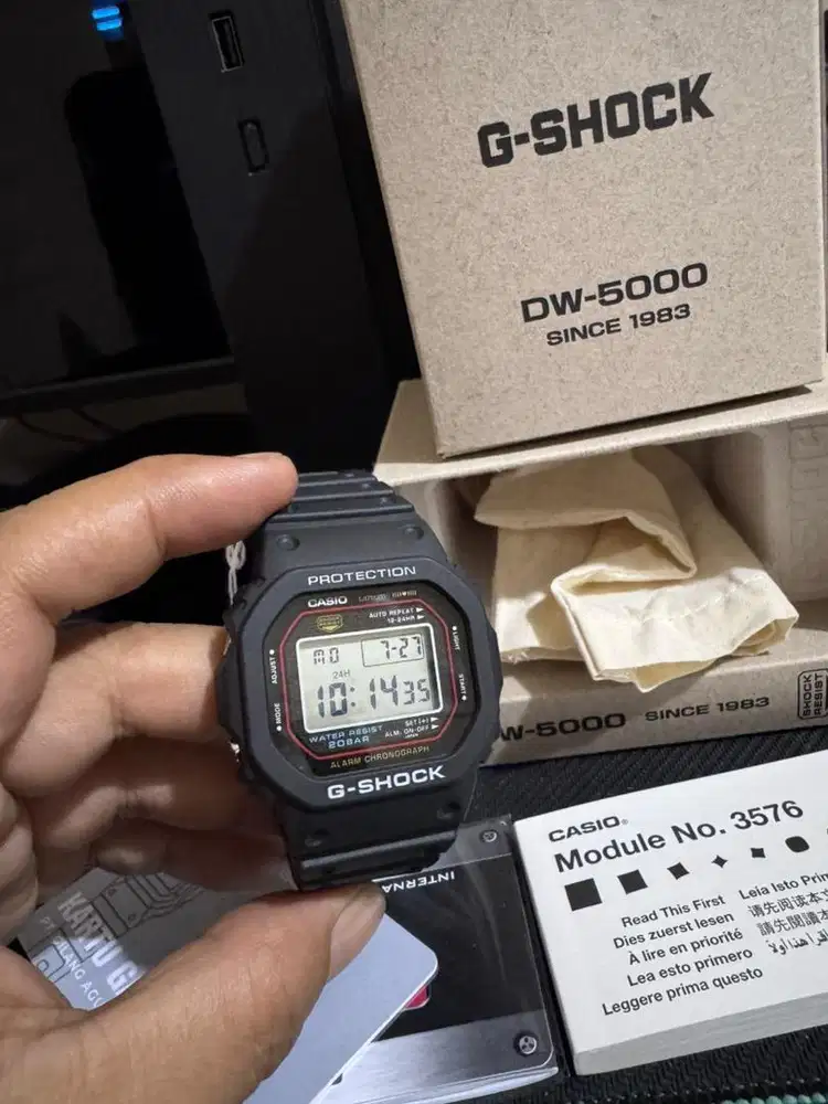 Gshock dw 5000R