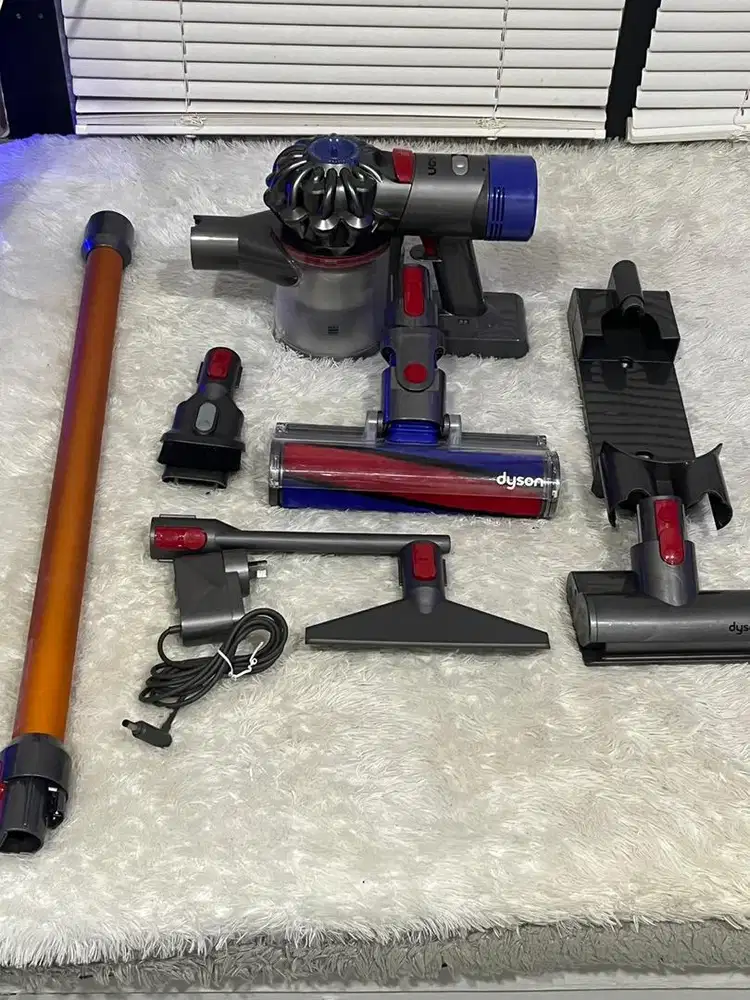 Vaccum cordless dyson v8