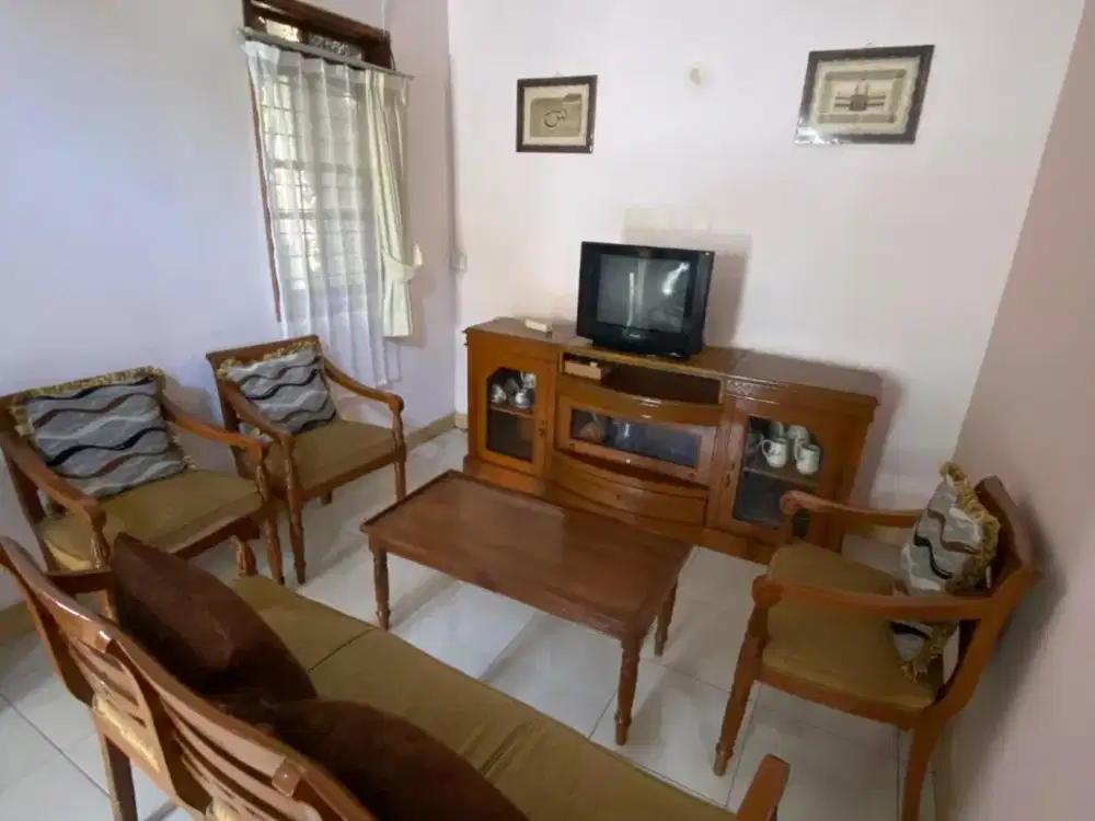 Disewakan Rumah Siap Huni Luas Nyaman Full Furnished Lokasi di Kawaluyaan Soekarno Hatta Bandung