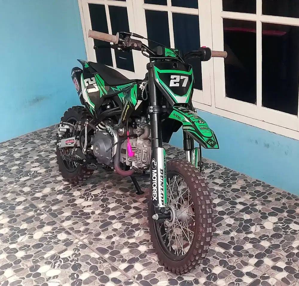 Motor Medium Trail HSX-07 110cc Motocross Tril