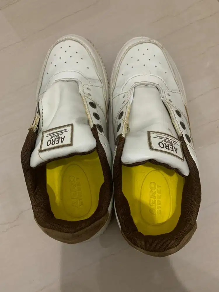 Jual sepatu bekas ukuran 39