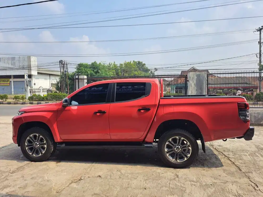 TRITON 2.4 DC ULTIMATE 4X4 AT 2023