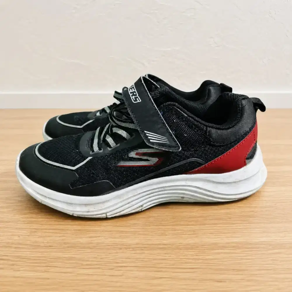 Sepatu Anak Skechers Kids Razor Grip Preloved