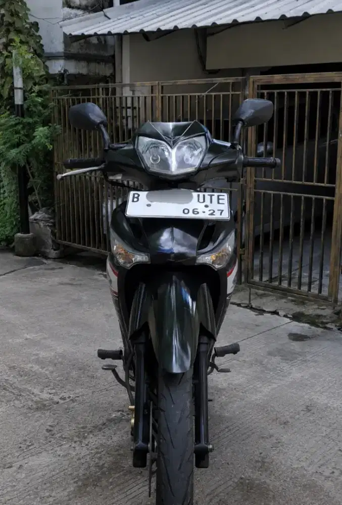 Supra x 125 batman karbu 2011 orisinil gress DKI tangan pertama