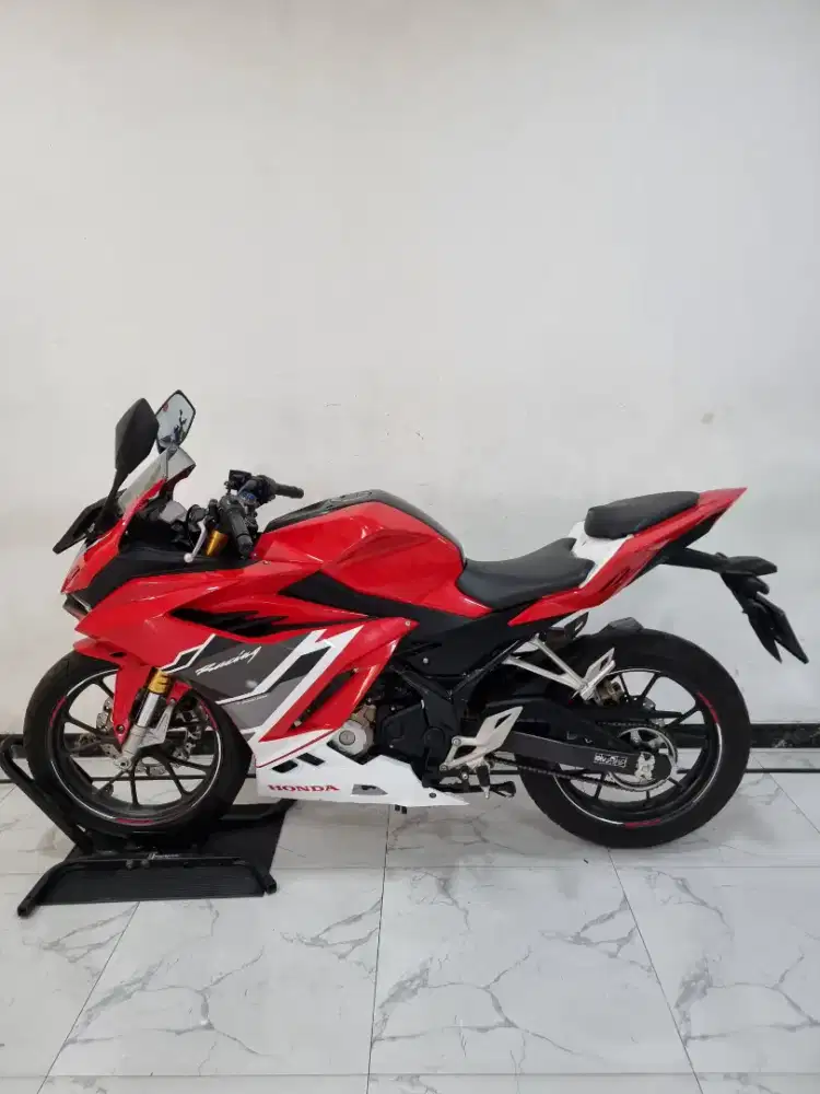 KM 2 RB Honda CBR 150 R USD LED Fi Racing Red 2025 bln 6