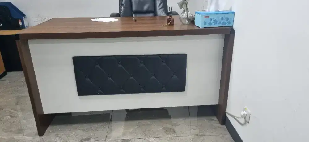 Meja kantor manager staf direktur