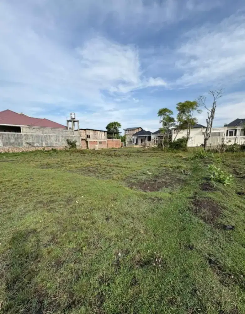 (Nego tipis) Dijual tanah dibelakang AZKO Batoh 2.200 meter