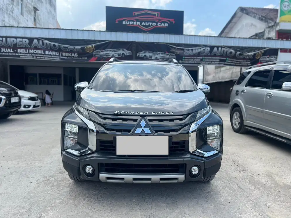 [Tangan pertama} Xpander Cross 1.L Premium AT 2021 /nik. 2019