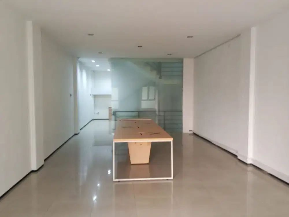 DISEWAKAN RUKO 4 LANTAI DI GANDARIA