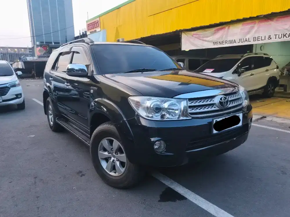 Fortuner G bensin AT istimewa