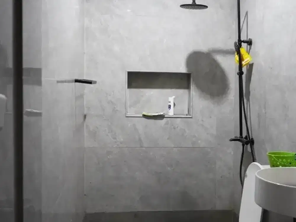 Dijual Rumah Luas 2 Lantai Area Jl. Kinanti Bandung