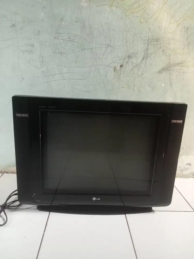 Tv LG 21 inc minus